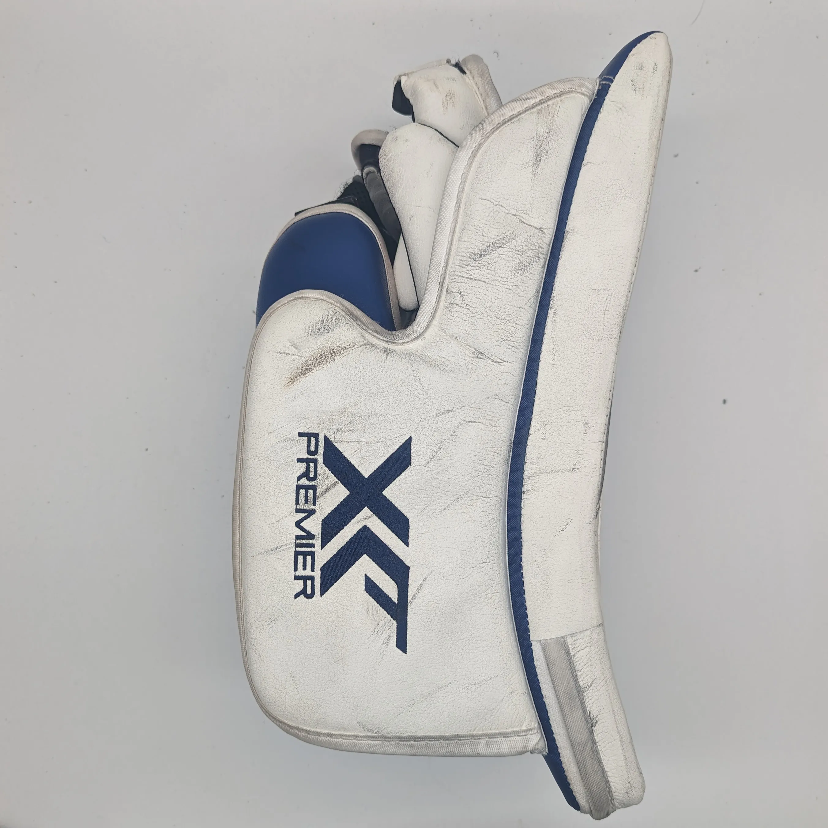 Reebok XLT- Used Pro Stock Goalie Set (White/Blue)